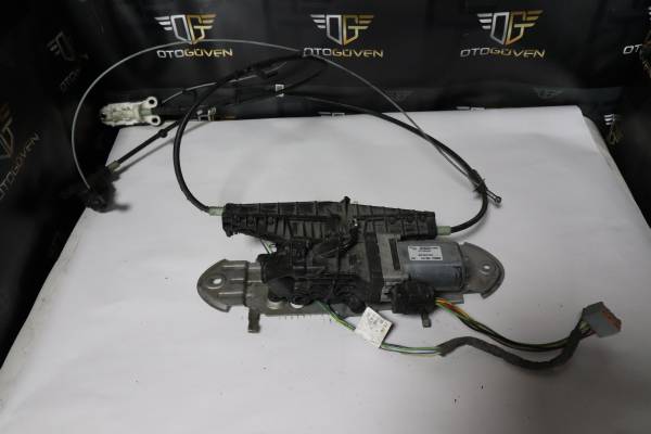 FORD CUSTOM 300 L 125 PS ÇIKMA PARÇA  SÜRGÜLÜ KAPI MOTORU